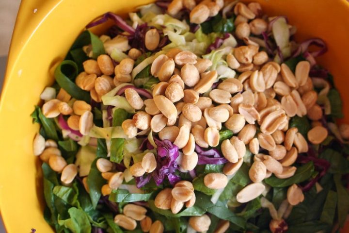 How to Make Peanut Salad at Home